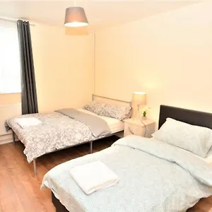 spacious-2bedroom-condo-with-patio-by-excel-centre.brighton-hotels-england.com/